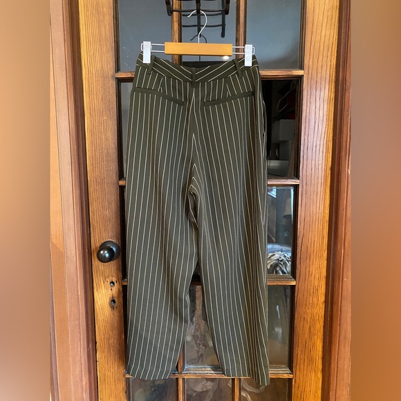 Babaton Modesto Pants (OLIVE GREEN) - Picture 3 of 4